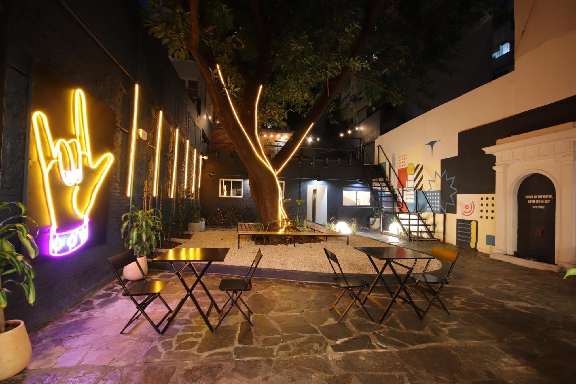 Play Hostel Garden Buenos Aires Luaran gambar