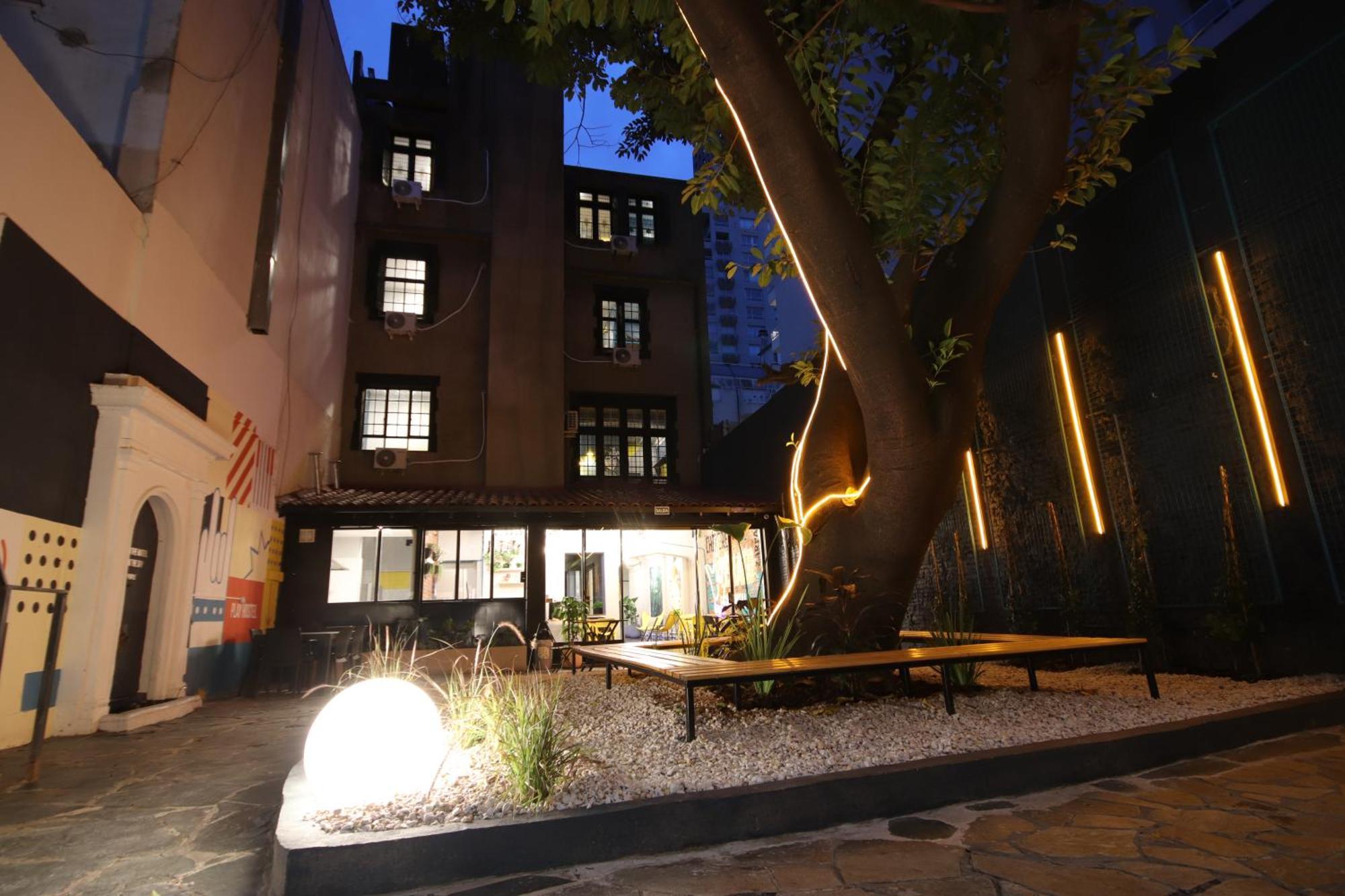 Play Hostel Garden Buenos Aires Luaran gambar