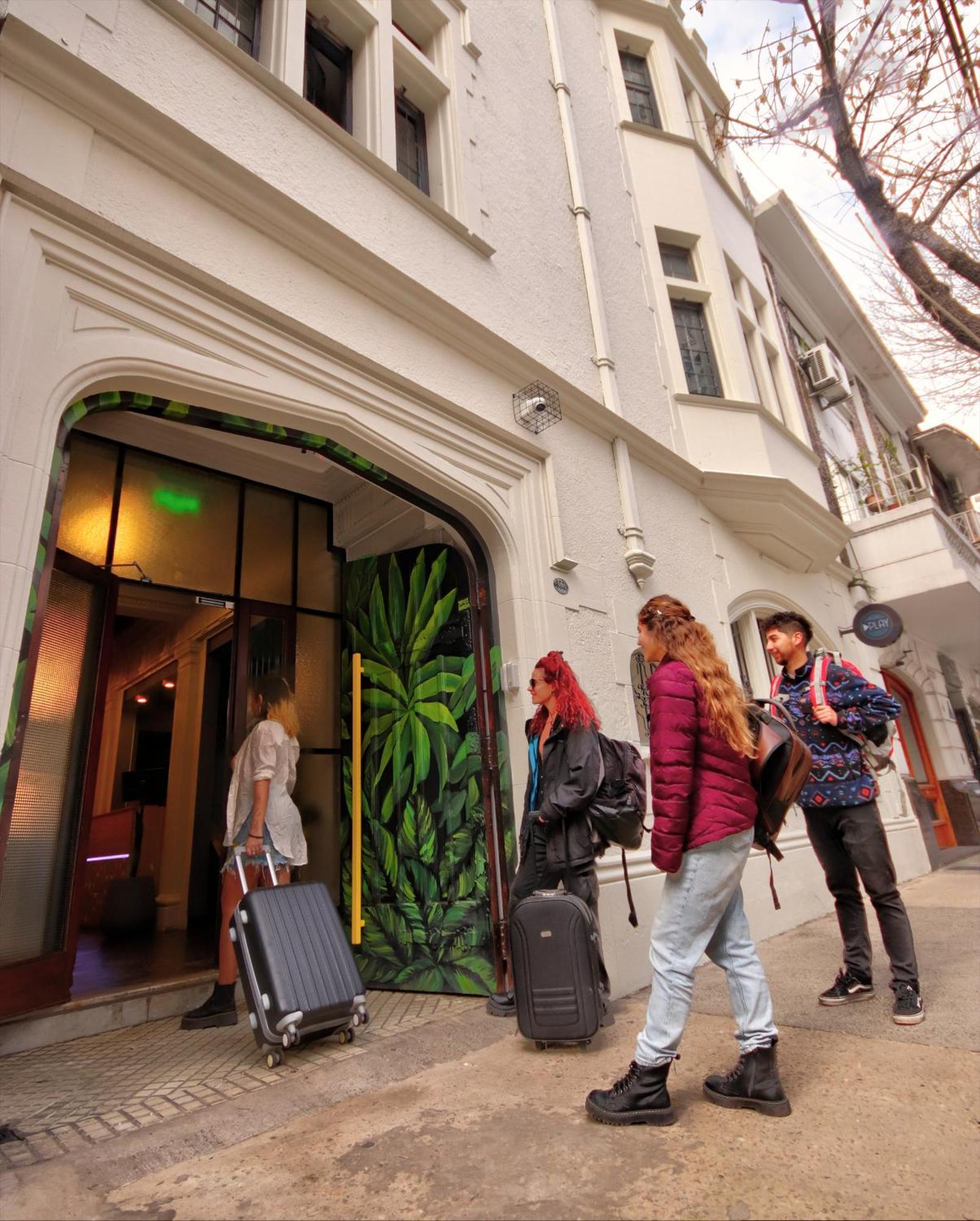 Play Hostel Garden Buenos Aires Luaran gambar